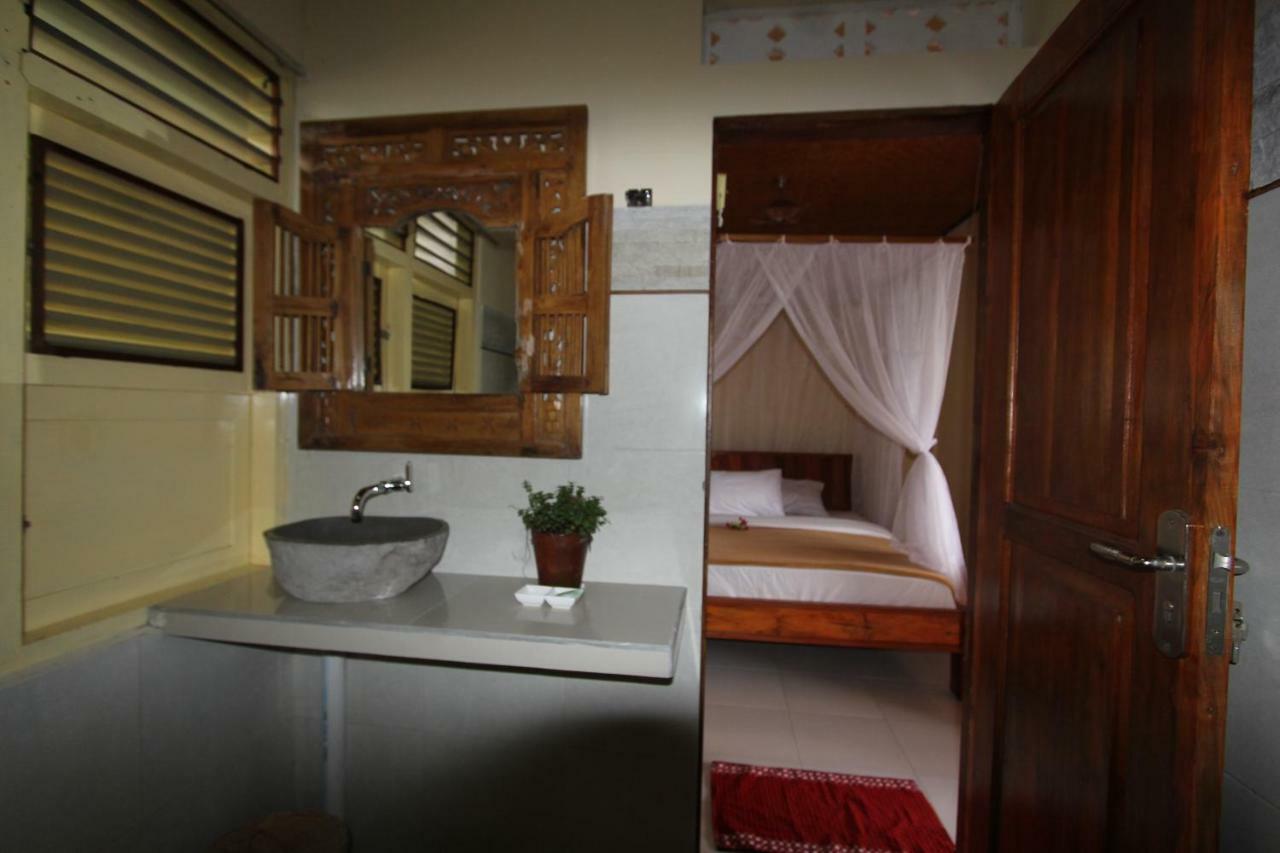 Kubu Shanti Sanda Munduk Buitenkant foto